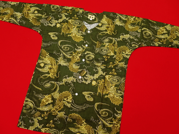 義若オリジナルの鯉口シャツ（ダボシャツ）　激安セール　金彩雲龍（抹茶緑）